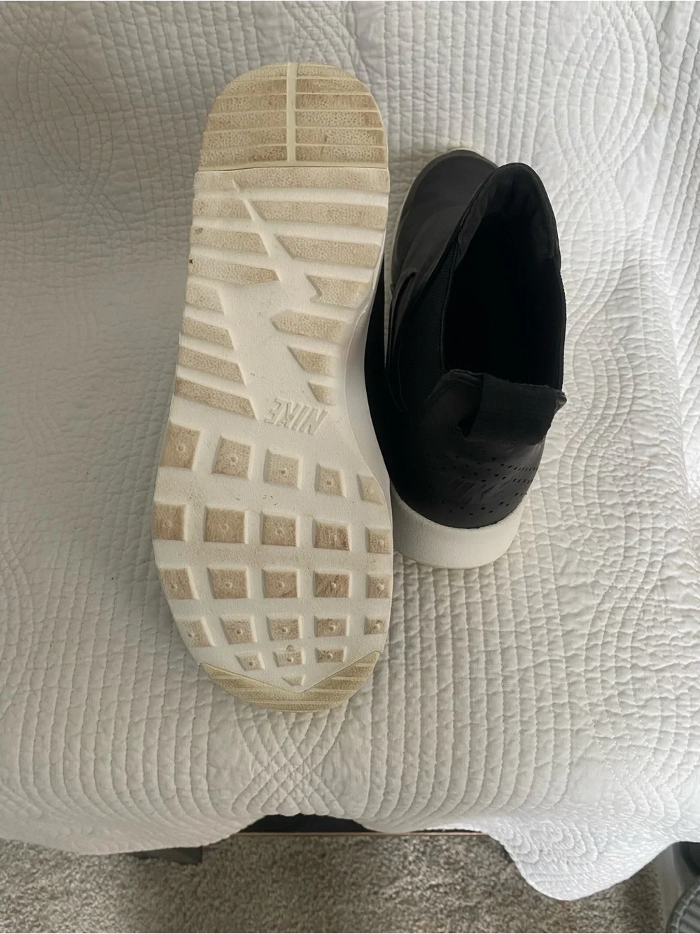 Nike Black Slip-On Air Max Thea Sneakers with White Midsole